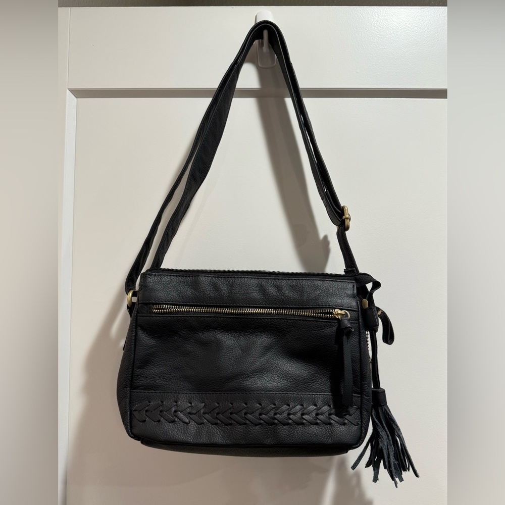 Great American Black Leather Shoulder/Crossbody Bag